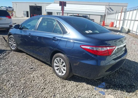 2015 Toyota Camry Le z USA, uszkodzony, nr VIN 4T4BF1FK6FR506974